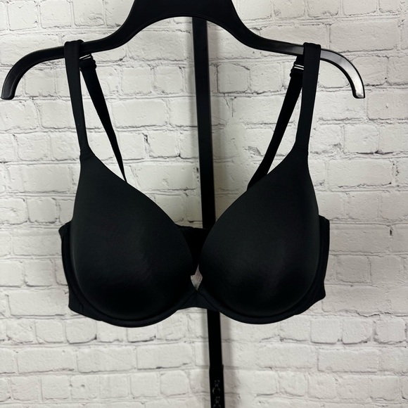 Cacique Black Boost Plunge Bra Size 44D - Picture 1 of 6